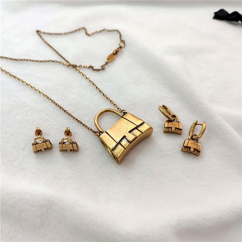 

Parisian Style Old Gold Bag Earrings Baroque Street Handbags Studs Vintage Necklaces Designer Eardrops Jewelry Sets, As pic