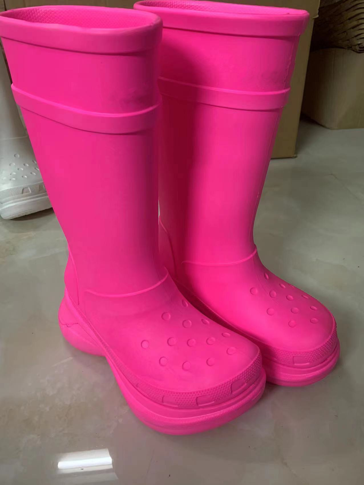 

letter Women wellies boots fashion Knee-high tall rainboots England style white black green waterproof welly Rubber TPU water shoes rainshoes balenciaga, Customize