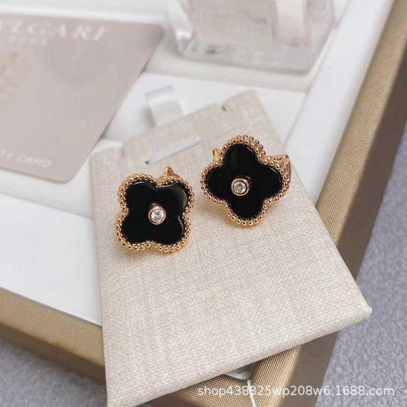 

Designer Van 18K Gold Clip-on Buckle Earings Women 4 Leaf Clovers Charm Temperament Four-leaf Clover Diamond Earrings jewelry