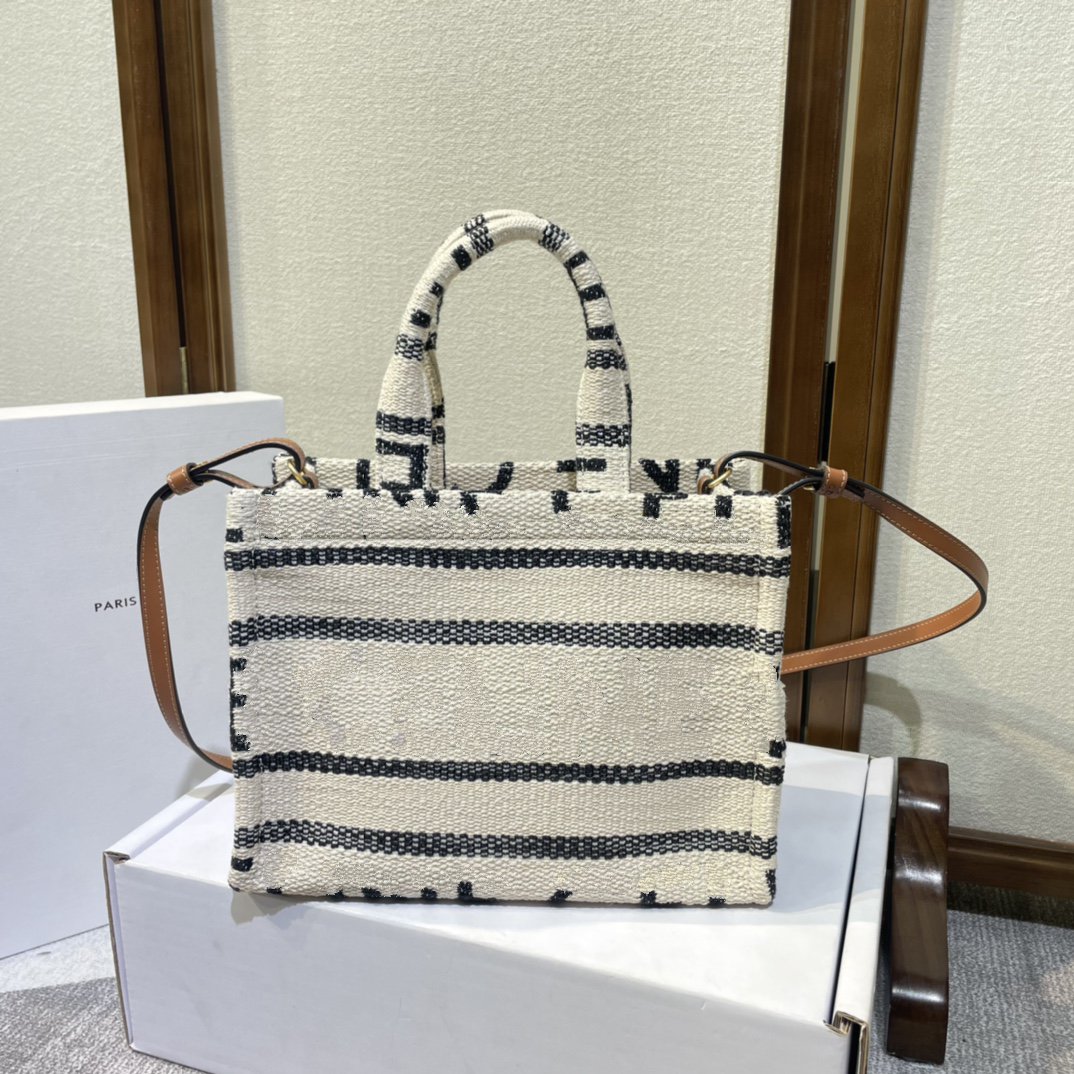 

7A Original List Super Luxury The New Cabas Thais for Fall Canvas Shoulder Bag Tote Stylish Feminine Luxury Soft Powerful Space Ces Lines Notebook, 10a 41 x 28 x 17cm