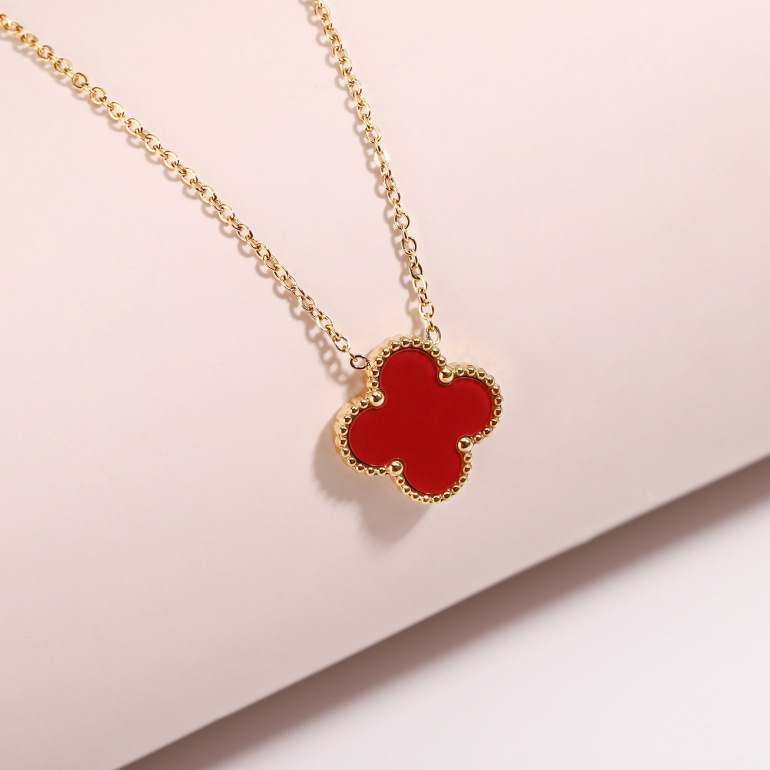 

Luxury Black Red Clover Pendant Neckalce Elegant Women Jewelry