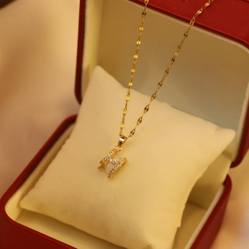 

Luxury design necklace 18K gold plated stainless steel necklace letter pendant Fashionable women's wedding jewelry accessories X0441