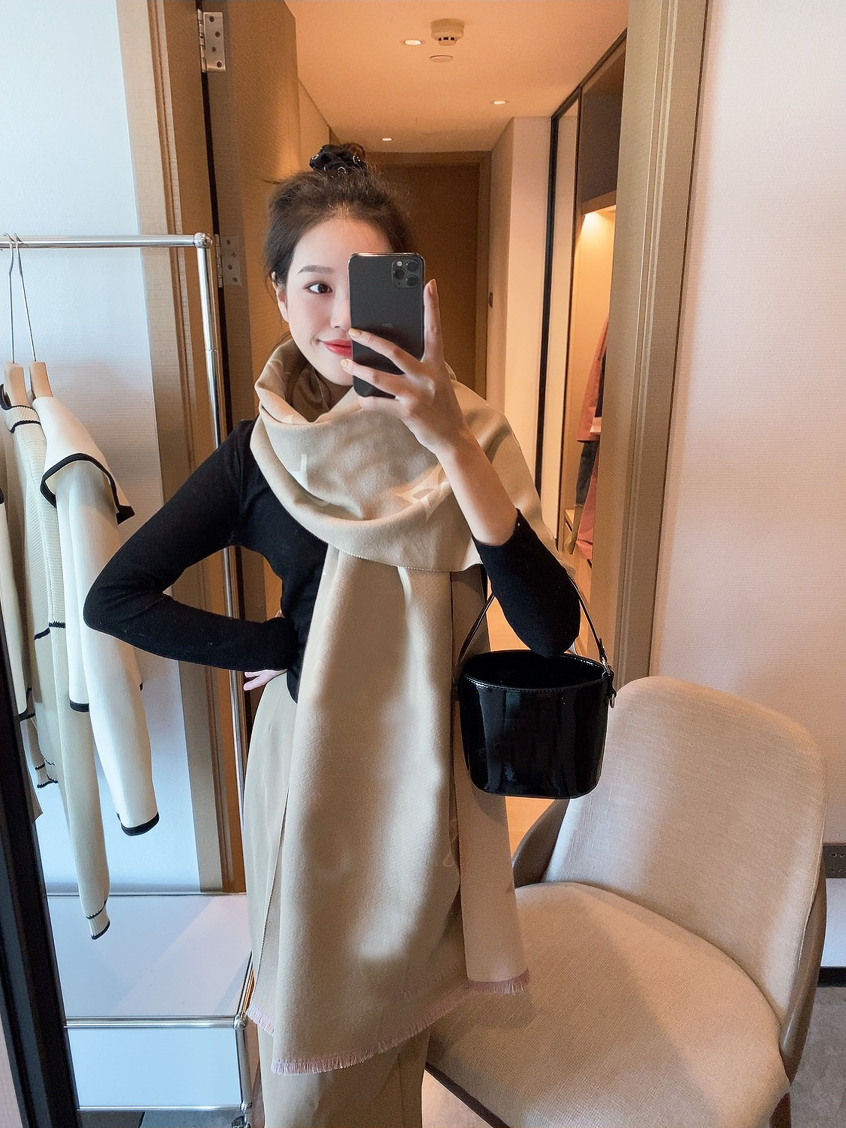 

23ss 23style Fashion Design Cashmere Scarf Women Same Brand Letter Scarf Large Shawl Warm Thickened Wool