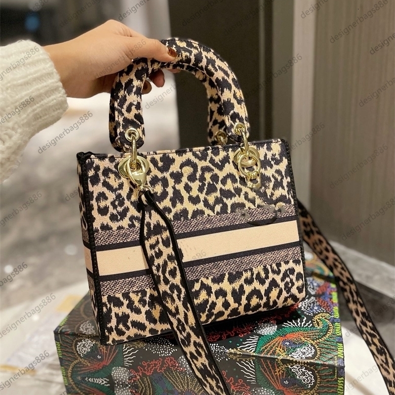 

Fashion Lady d Handbag Deigner High Quality Bag Prince Shoulder Luxuriou Women Embroidery Chain Crobody Mobile Phone, 2 with logo