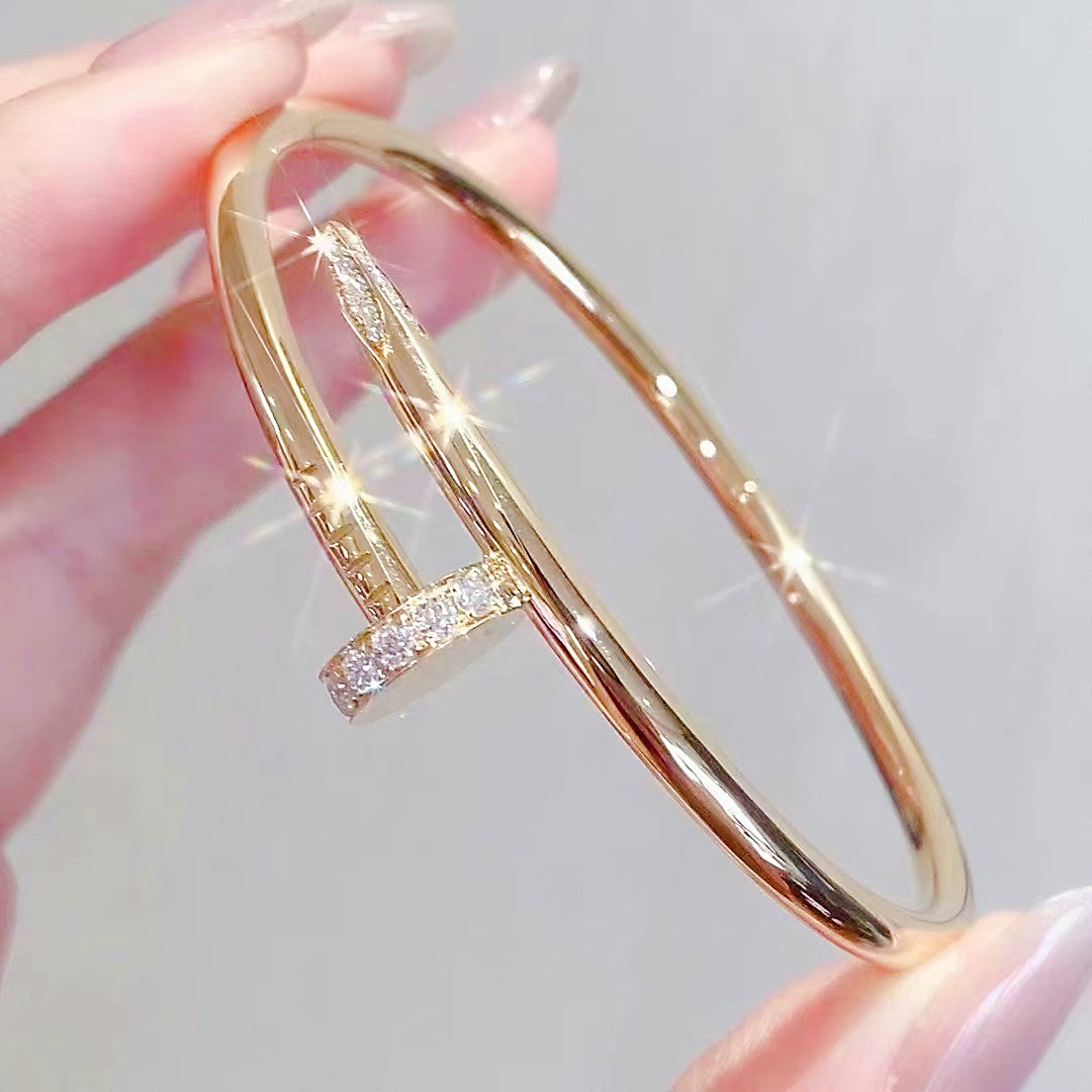 Bracelet à ongles en or 18 carats Bracelet Bracelets de créateurs bijoux de luxe Pour femme Bracelet Accessoires de mode Acier au titane Alliage
