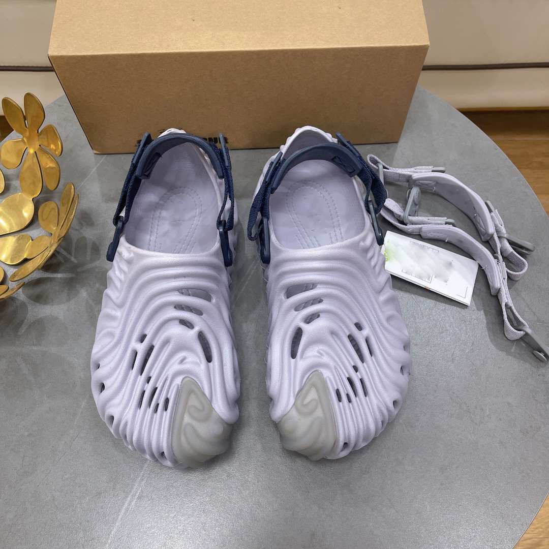 

Peach Camo Slip-On Sandals: Beach to Pool Style in Size 36, Customize