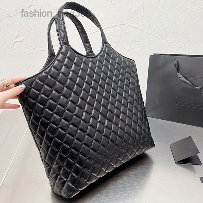 

Evening Bags Fashion Handbag Women Tote Bag Large Capacity Black Beach Travel Shopping Bags Diamond Lattice Metal Letter Shoulder Handbags