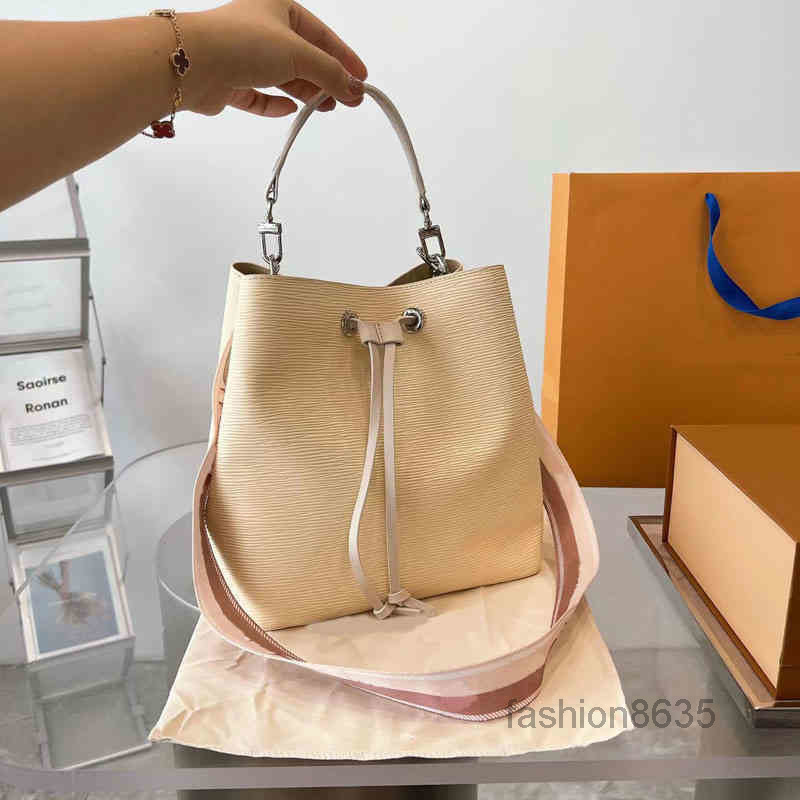 

Evening Bags Luxury Drawstring Bag Women Water Ripples Totes Leather Handbag Designer Crossbody Purse Lady Print Wide Strap Bucket 220809Mu