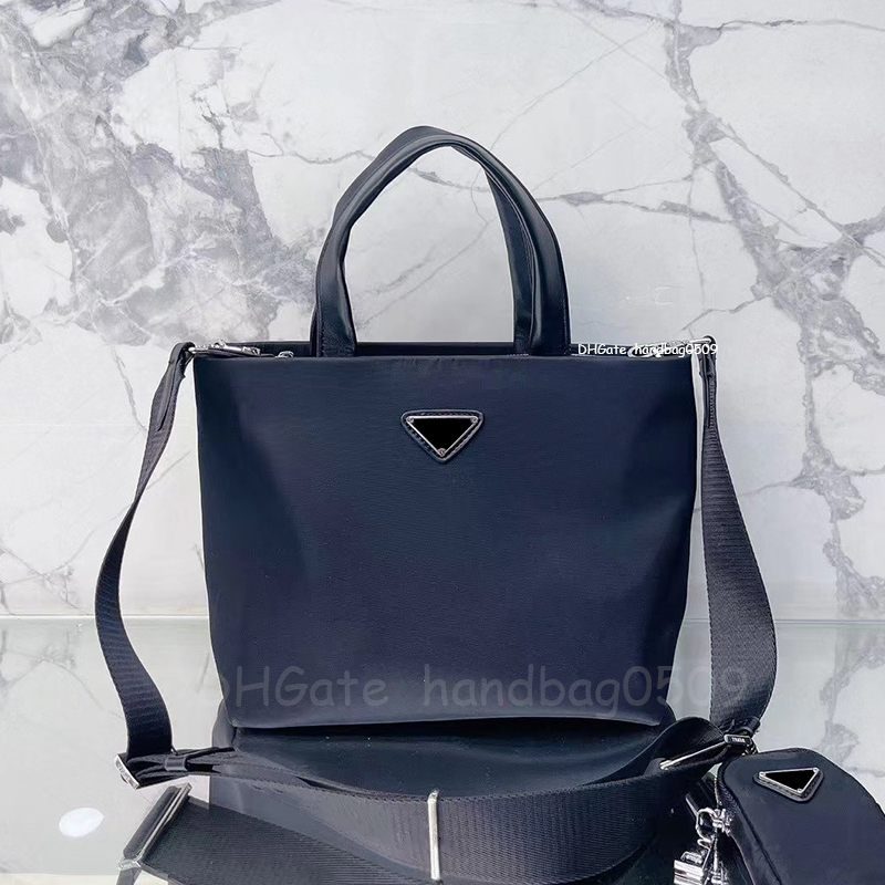 

Totes Top-quality Re-edition Underarm Clutch bag 2005 Nylon leather Shoulder bags Women Crossbody messenger Handbag Evening Totes purse wholesale fashion handbags, 16