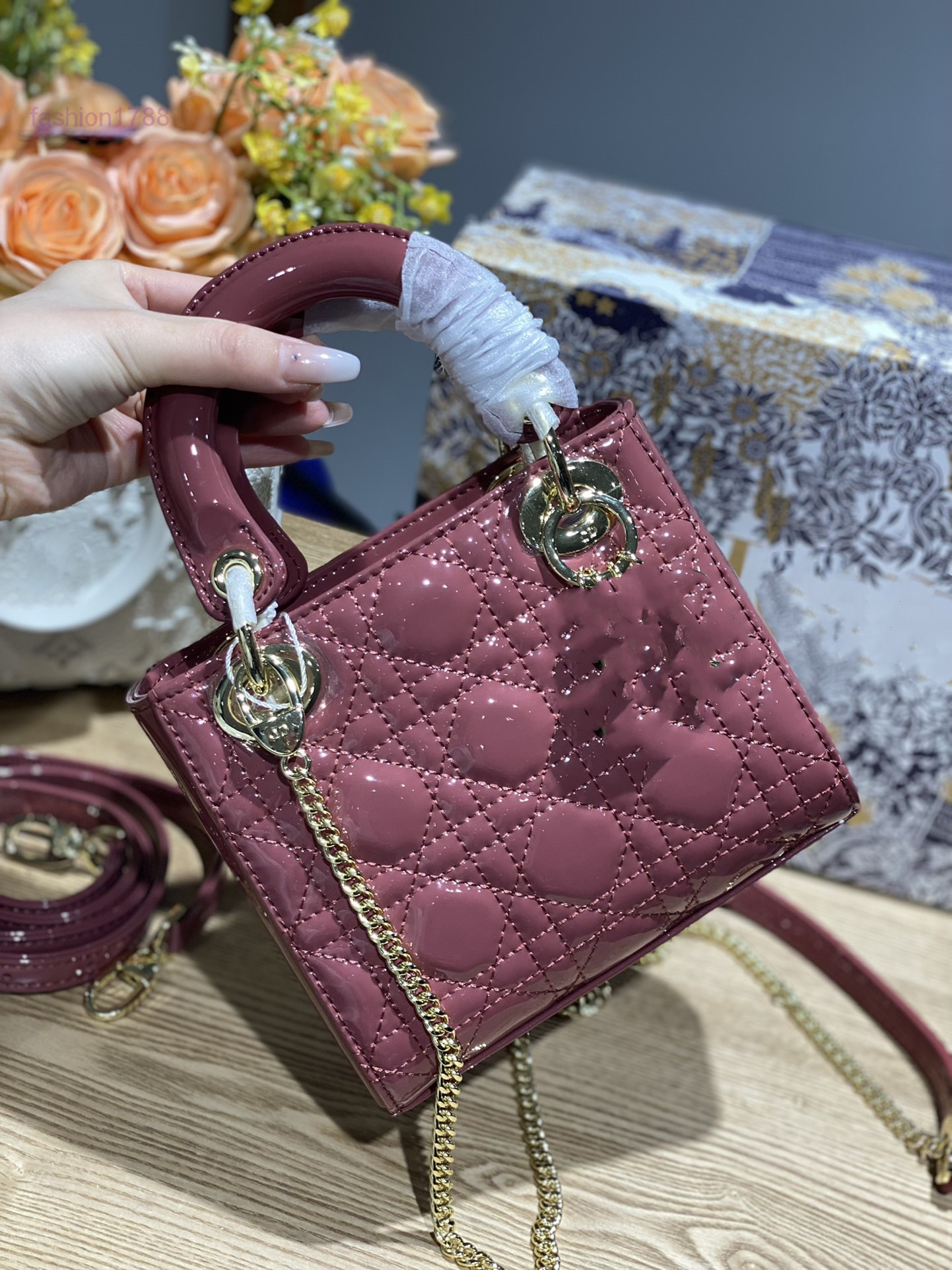 

Evening Bags Women's Handbags Luxury Designer Bags Fashion Shoulder Bags Crossbody Chains PatentFour Seasons Trends, Customize