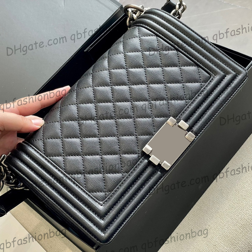22A Womens Designer Boy Quilted Caviar Leather Bags Calfskin Gold/Silver Metal Hardware Adjustable Shoulder Strap Crossbody Shoulder Large Capacity