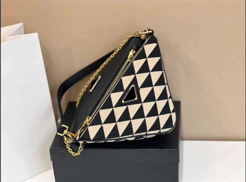 

Triangle Leather Triangle Bag Ss2022 Spring Summer Designer Canvas Men Women Handbags Can Crossbody Shoulder Bags Fashion Ladies Wallet Purse, Other