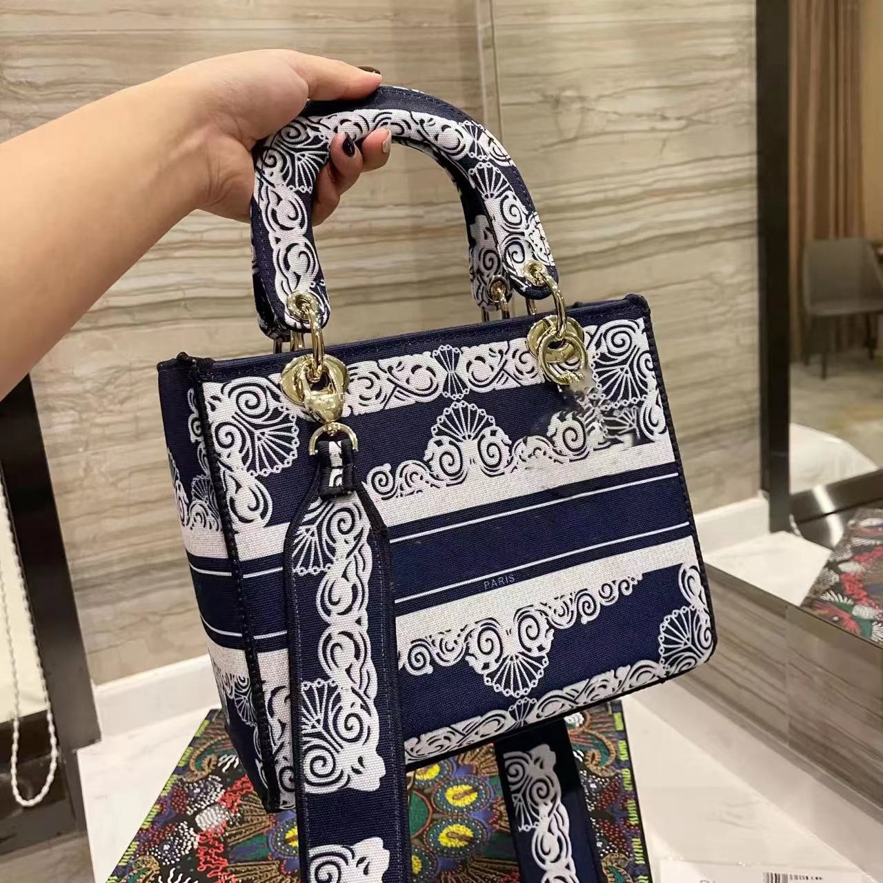 Broderie sacs pour dames top designer sacs de luxe de luxe sacs d'épauvage sac croix de corps bottes bottes crossbody pochet fashion handbag chaî