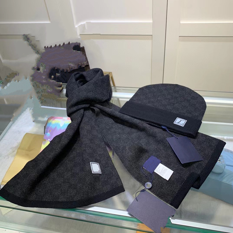 

22ss Designer Hats Scarves Sets men women 2 piece Suit Warm Beanie Scarves Winter knitted hat Fashion Accessories high-end gift box 663