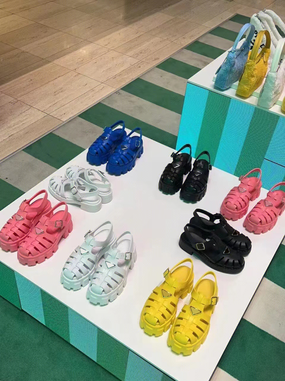 

Luxury Designer Monolith Loafers Foam Rubber Sandals Women's Platform Classic Slippers Triangle Metal Logo Slippers Beach Round Toebig head Sandal, Pink