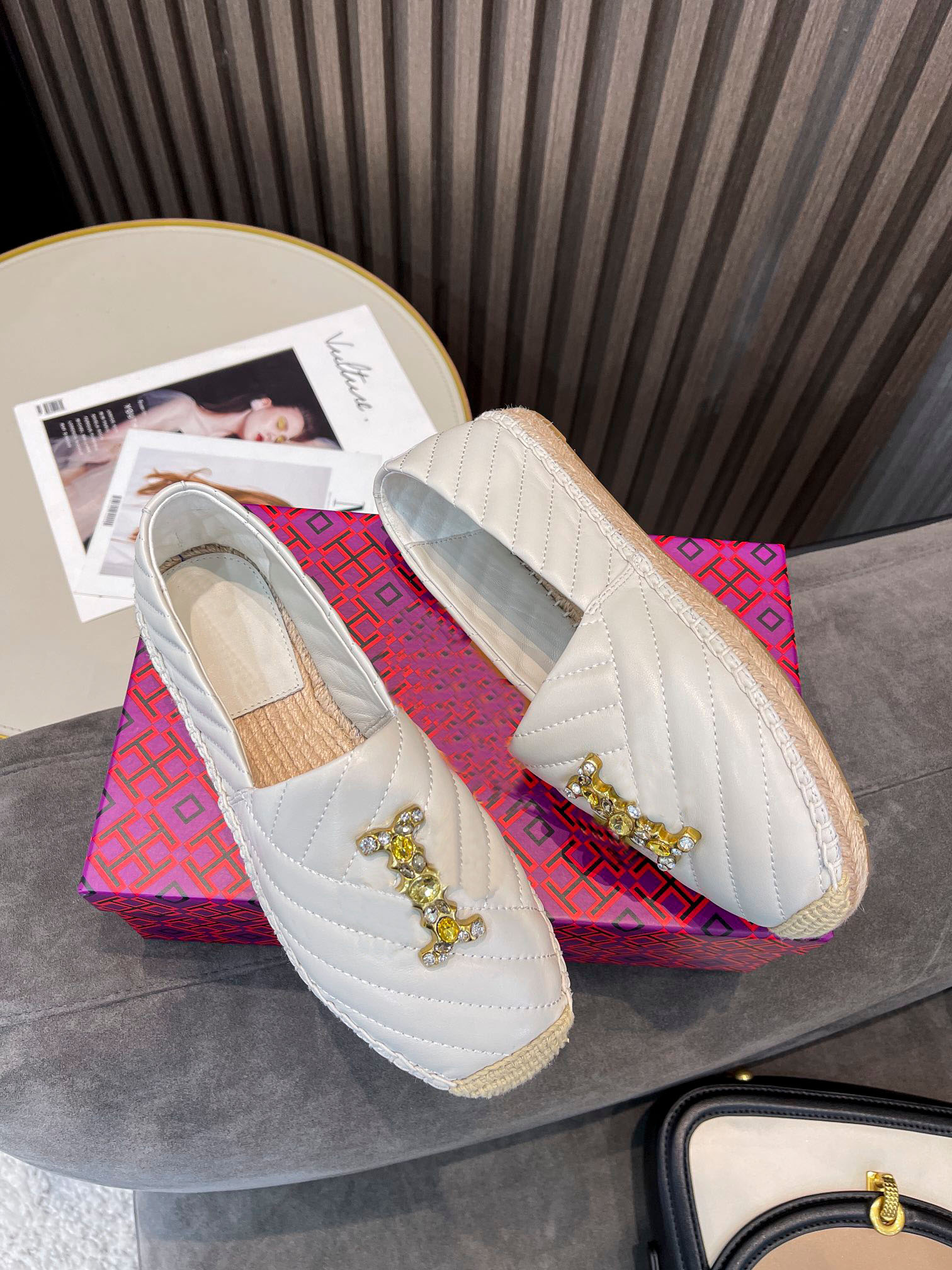 

Eleanor T Espadrile Loafer Shoe Designer Slippers Women Casual Fashion Fishman Espadriles Spring Loafers Outdoor Shoes, Colour 3