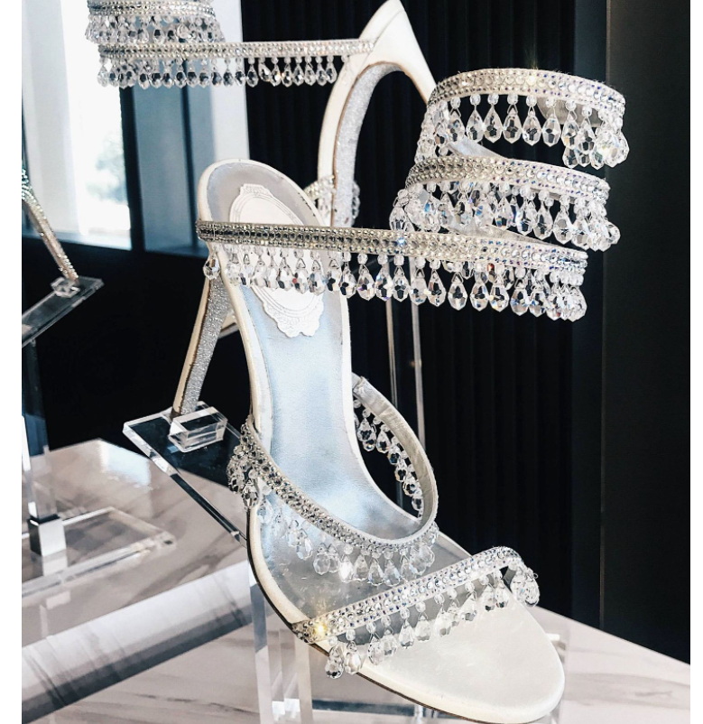 Luxurys Sandals Caovilla Wedding Shoes High Heeled Pendant Gorgeous Luxury Designer Rene Crystal Light Wrapped Foot Ring Stiletto Sandal Rhinestone