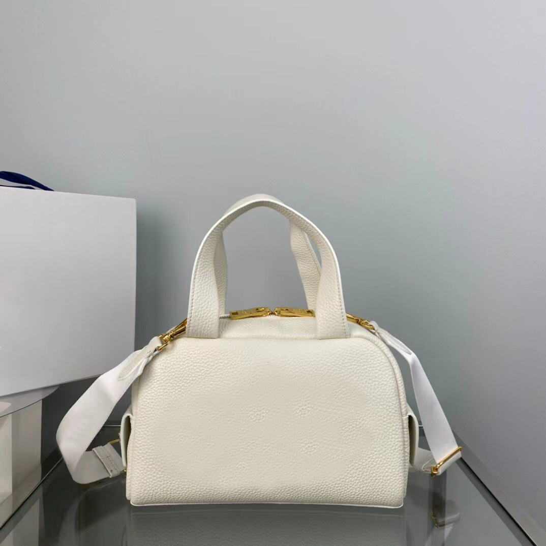 

Autumn and winter new bowling bag classic retro cowhide texture wild one-shoulder messenger portable fashion simple large-capacity full leather pillow White bags, Customize