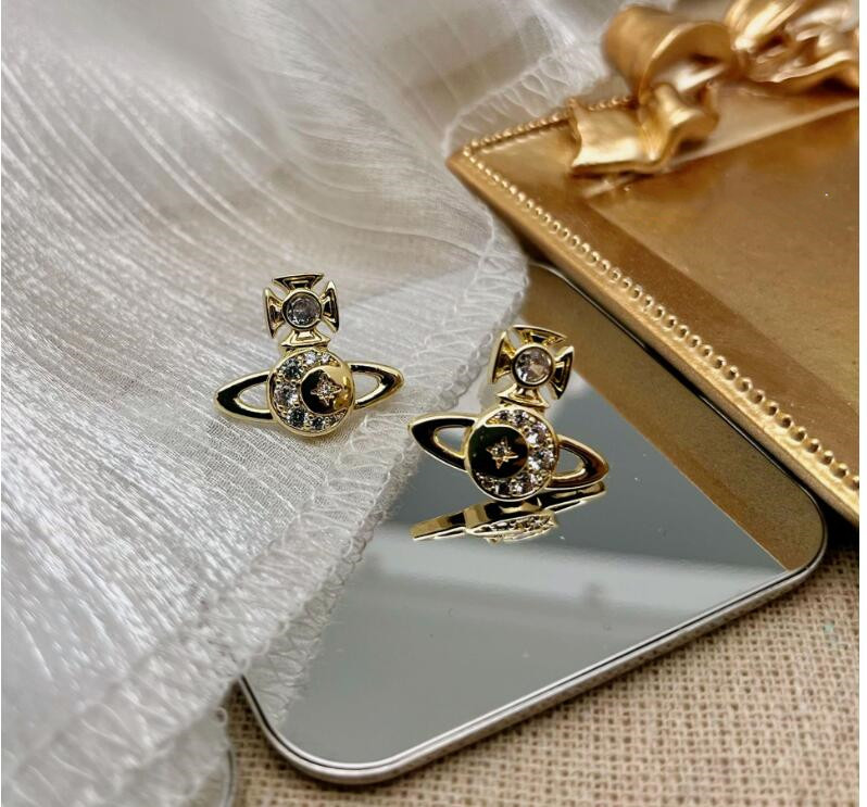 

Pin Saturn vivian necklace Earrings Women Designer jewelry Earring Stud with Diamond Copper Gold plated for Wedding Gifts