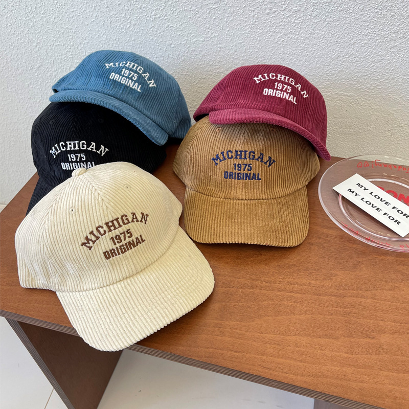 Fashoion Ball Cap Solid Color Corduroy Letter Pattern Casual Hat