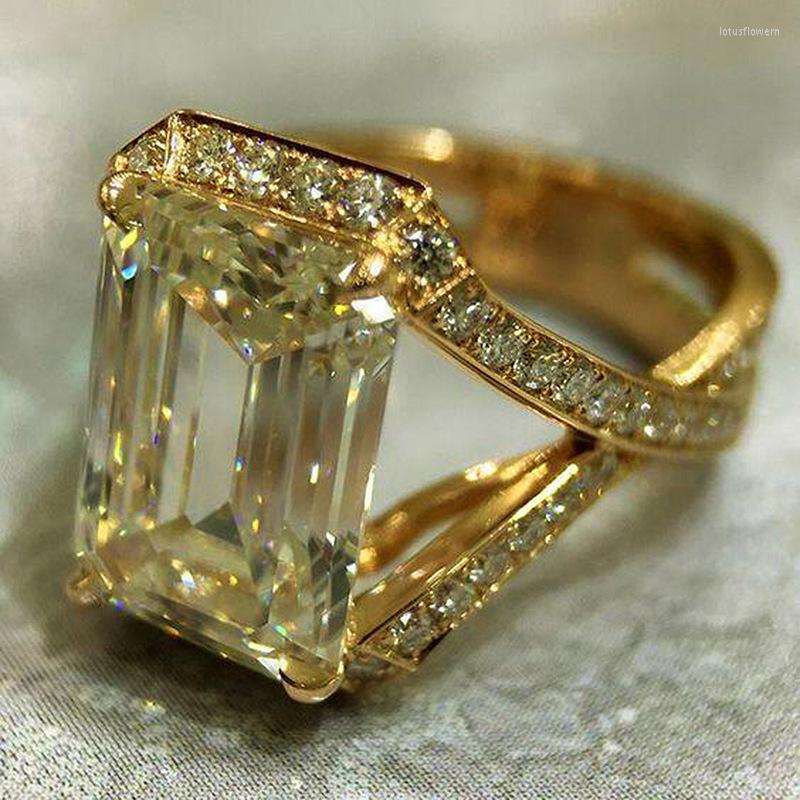 

Wedding Rings Luxury Female Big White Crystal Zircon Stone Ring Cute Yellow Gold Filled Promise Engagement For Women