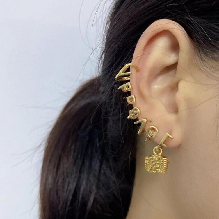 

Fashion letter Ear clip Earrings Ear Cuff Banshee Medusa Head Portrait 18K Gold Plated Tassel Earring