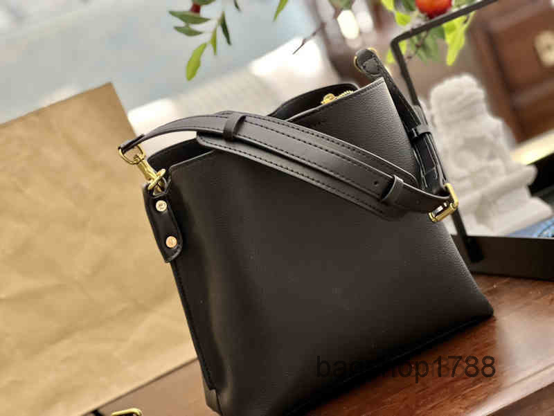 

Pocket Open Evening High Bags Capacity Tote Bags Women Casual Handbag Widened Shoulder Straps Leather Designer Crossbody Female Bucket 2203