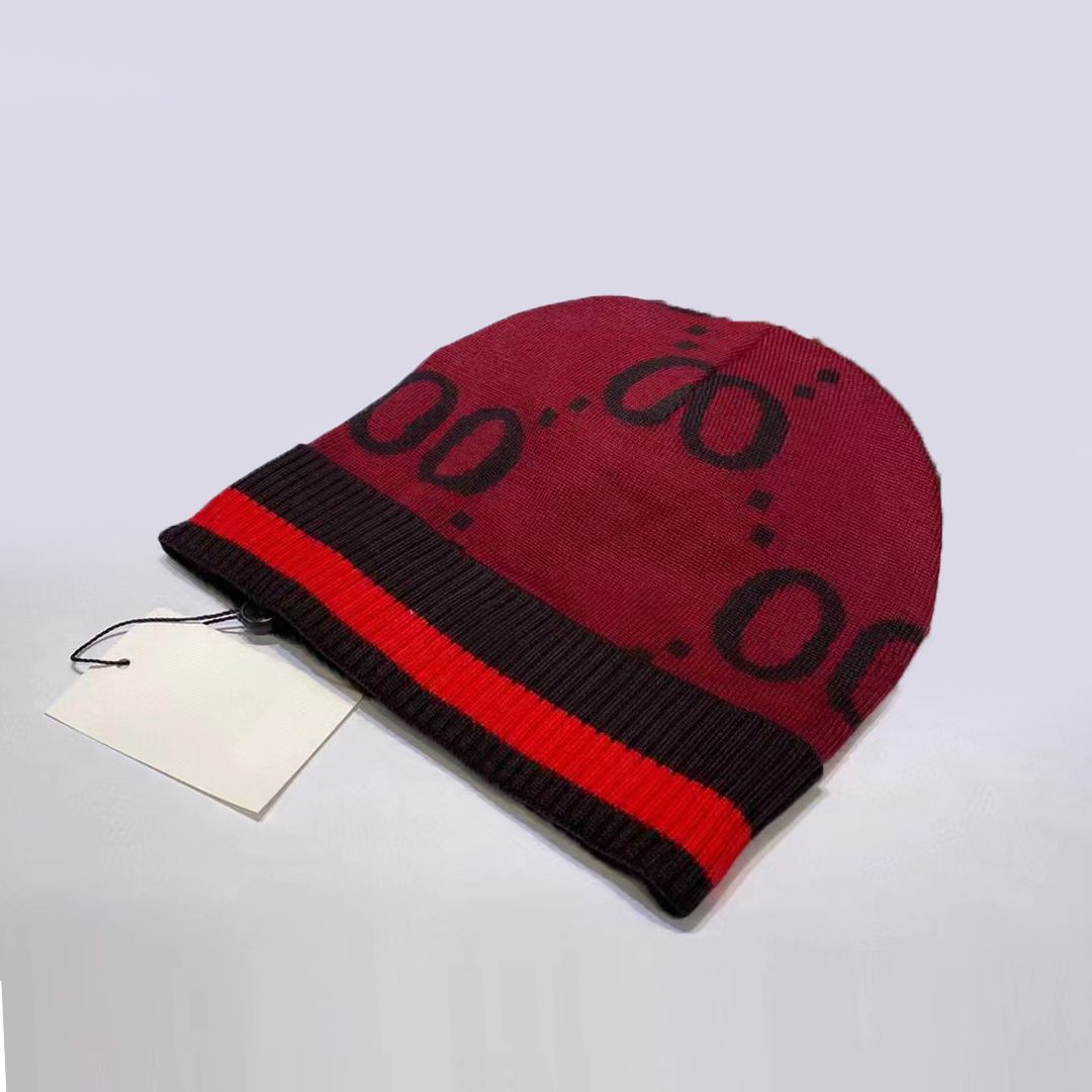 

2022 Fashion high-quality beanie unisex knitted hat classical sports skull hat ladies casual outdoor