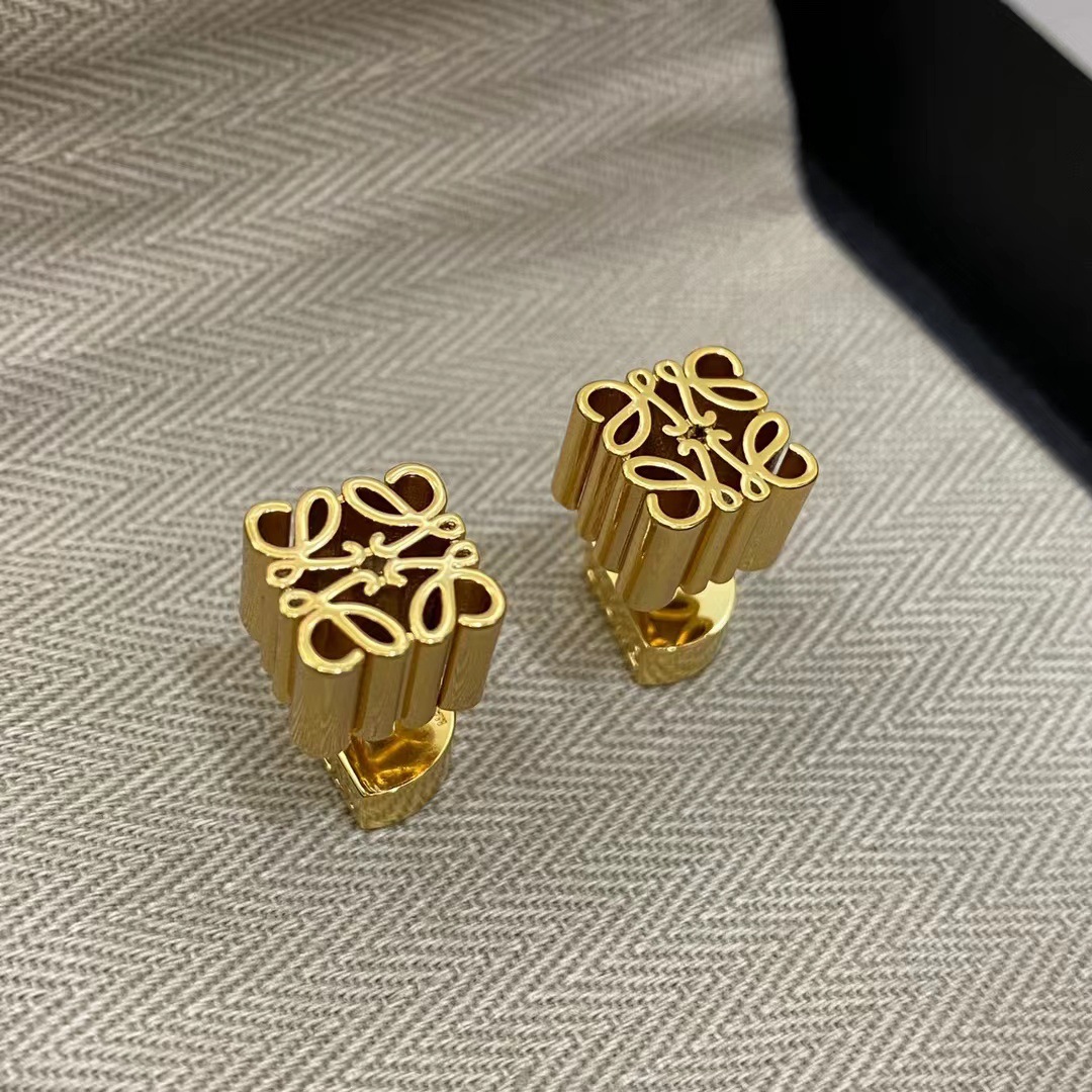 luxury brand hollow stud earrings brand designer 18K gold copper retro vintage OL style ear rings earring jewelry for women