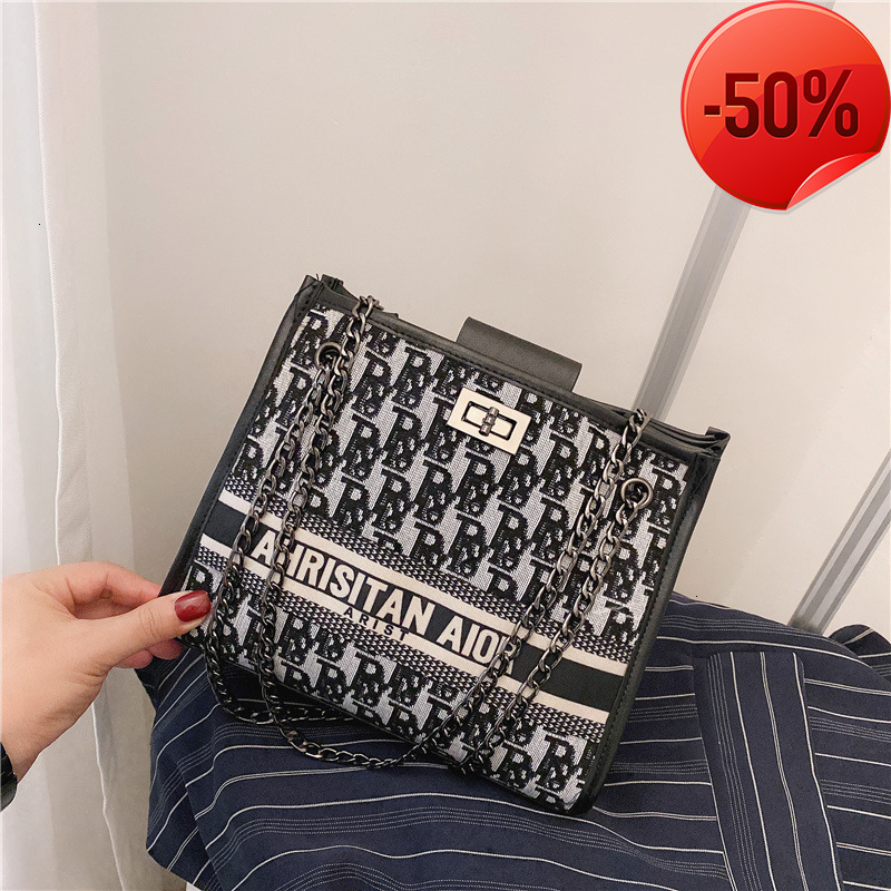 Sacs de créateurs automne et hiver mille réseau d'oiseau 2022 Nouveau messager féminin One épaule portable luxe de haute capacité de haute qualit