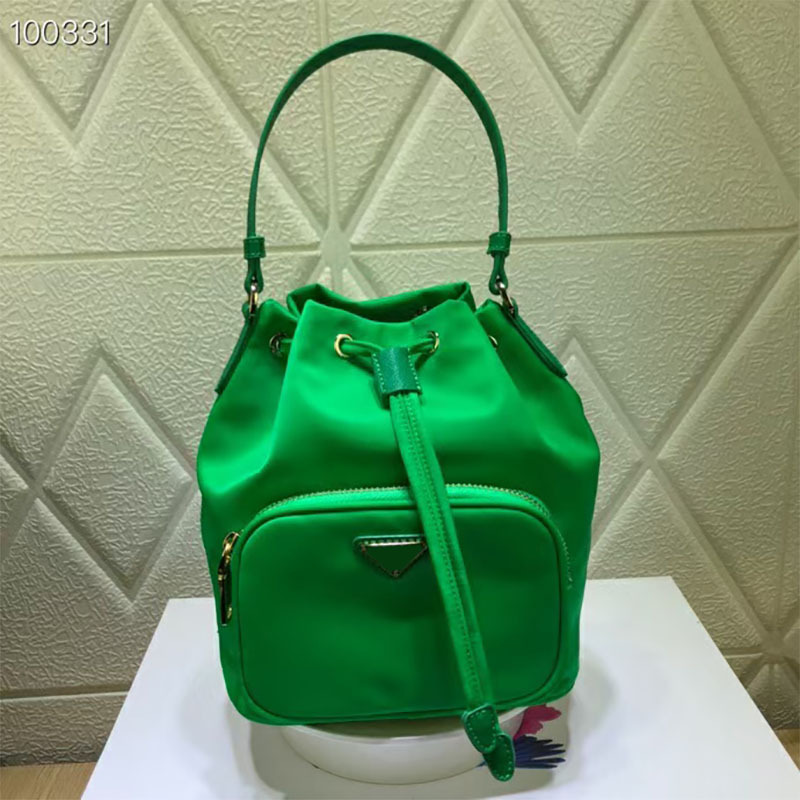 

2022 New Drawstring Bucket Bag European and American Fashion Shoulder Crossbody Womens Pouches One Piece Dropshipping, Green