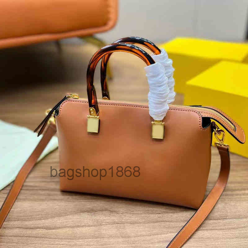 

22s Designer Bag Boston Designer Shoulder Bag Women Classic Mini Crossbody HandBags Lady Purse totes, Black