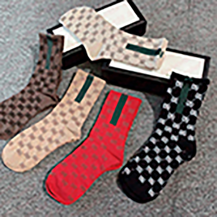 

Mens Womens Socks Five Pair Luxe Sports Winter Mesh Letter Printed Sock deviations Cotton Man Woman With Box, 1 box = 5 pairs