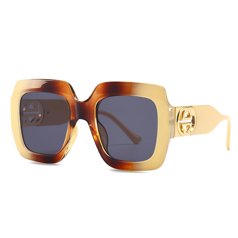 

Sunglasses Square Sunglass street shot fashion luxury sunglass gg1022s