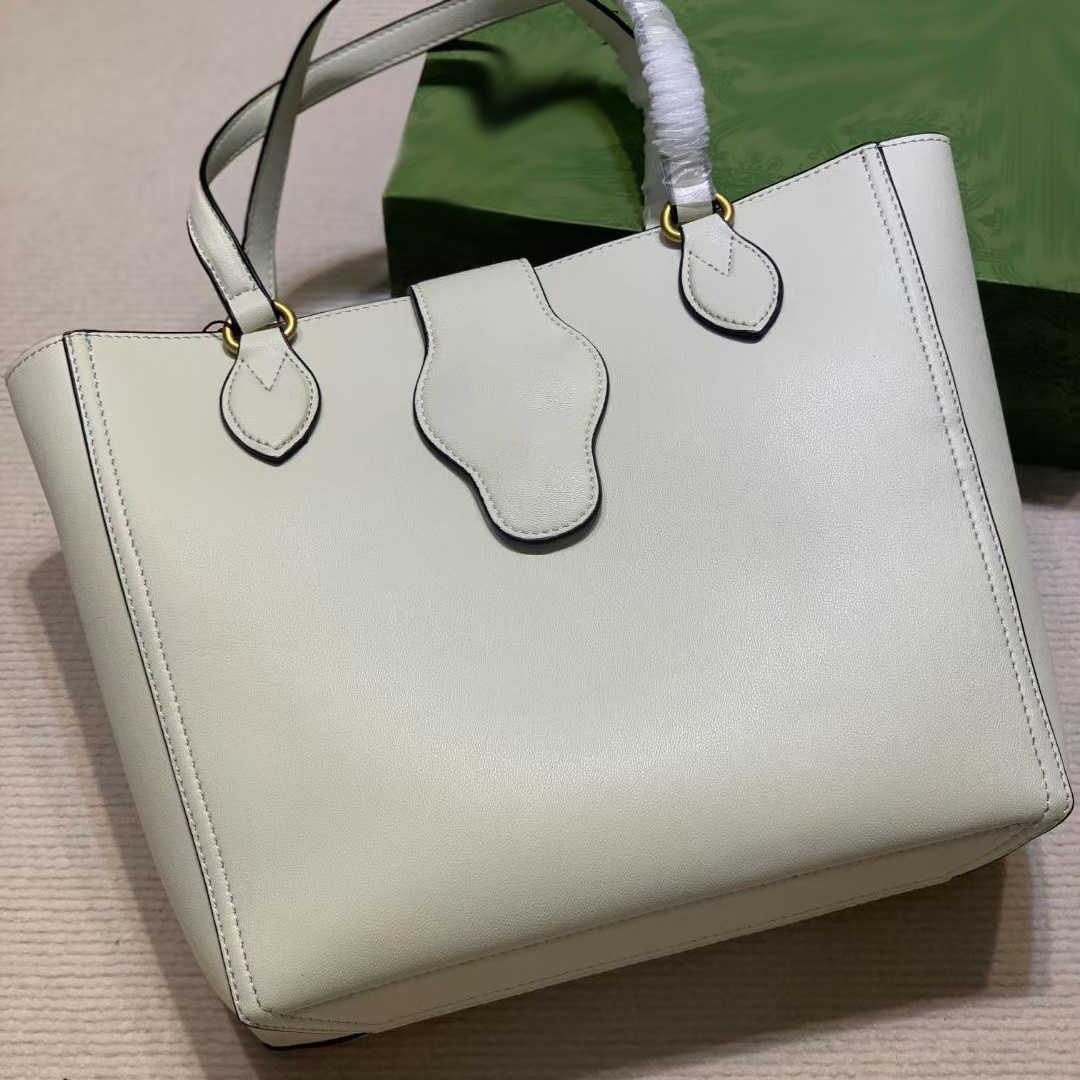 

latest High Quality Luxury Designers bag Tote purses Handbags Fashions Steamer Messenger shopping bags Handbag Fashion Crossbodys Two piece set