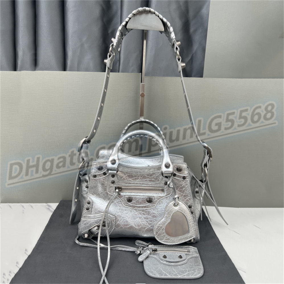 

Top genuine motorcycle bag women's luxury fashion shoulder cool girl crossover Pink Mini wax black silver pin white bag women handbag purses