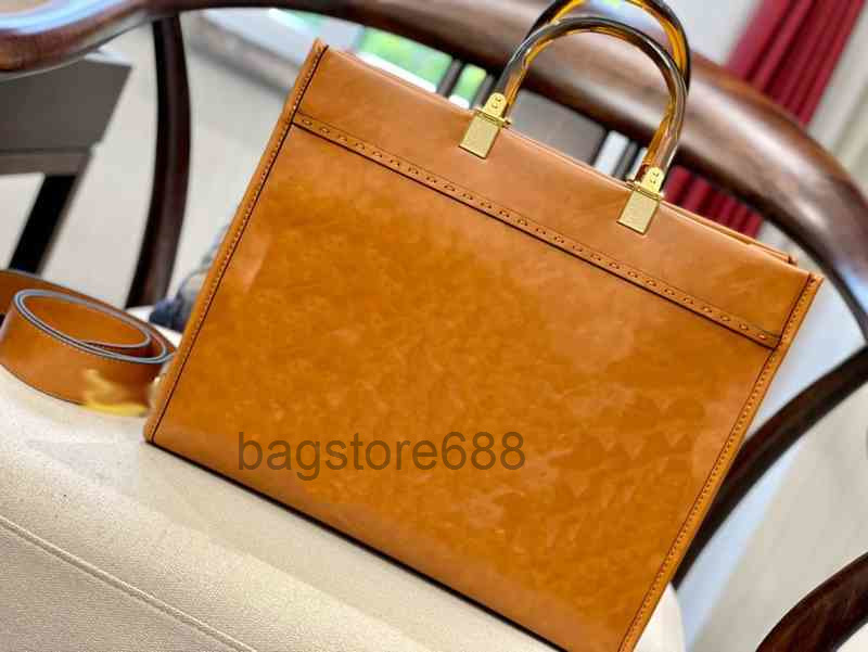 

luxury bag 2022 Shoulder Clutch Fashion Trend Designer Tote Shopping Bag Cool Crossbody Shoulder Handbags Practical Large Capacity Womens Co