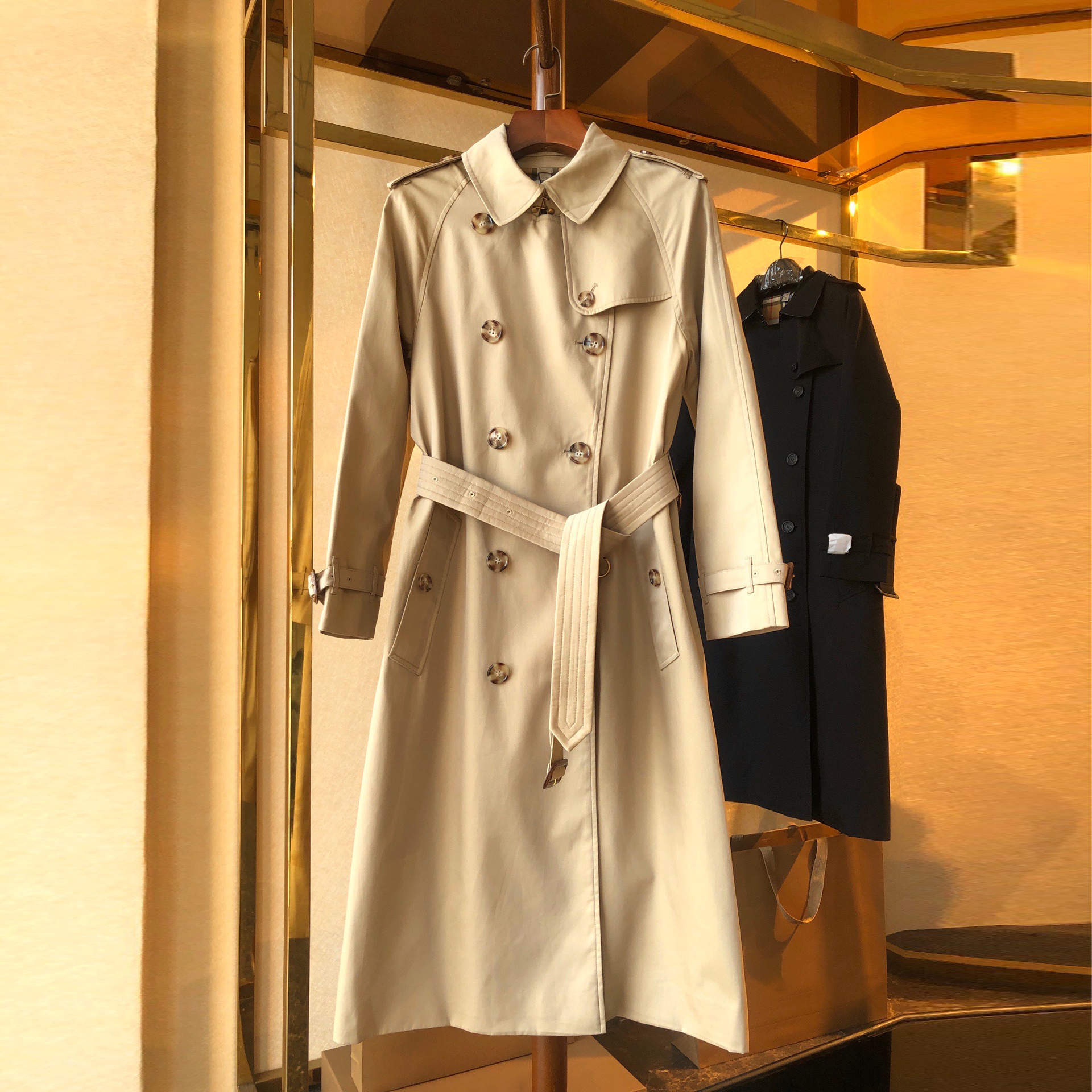 

Winter coat lattice Long Trench Outerwear Fashion Classic men women same style Wide Lapel Belt Pocket Blend Oversize Outwear Asian Size