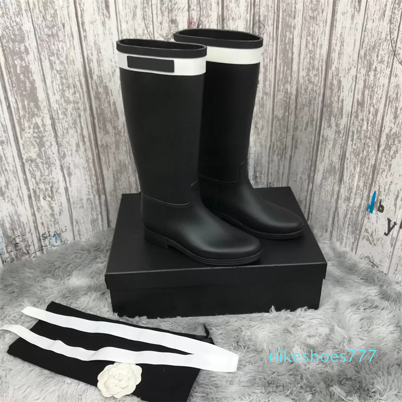 

Boots Designer Series Mid-Range Rain Boots Printed Design Comfortable, Photo color