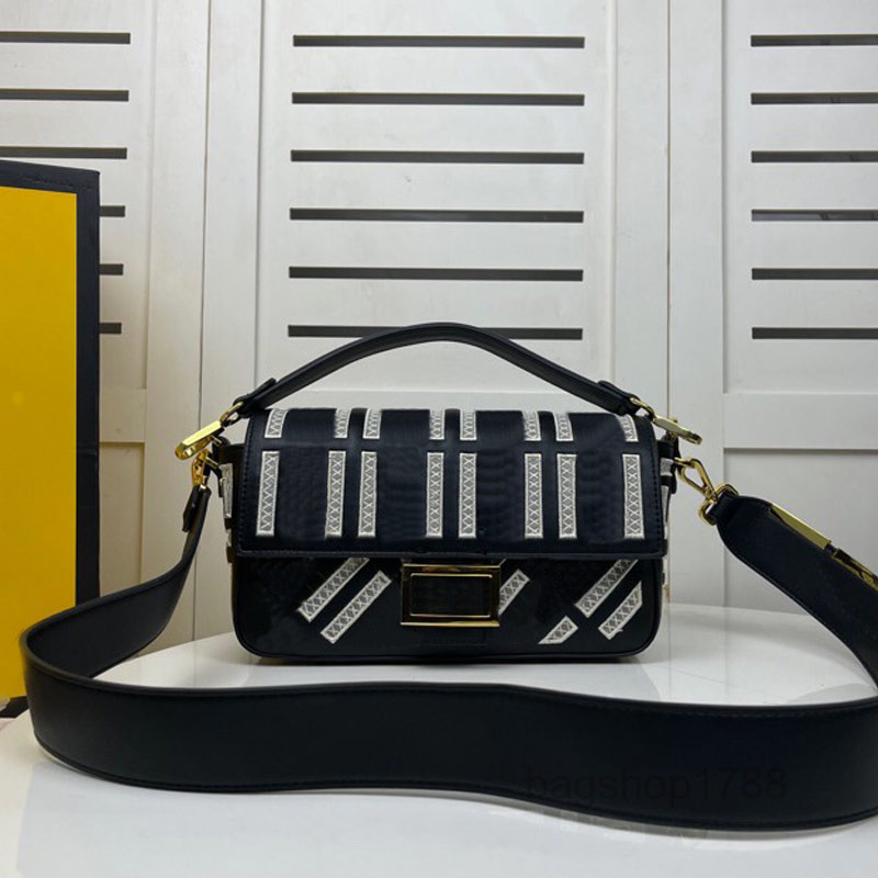 

Evening Bags Baguette Crossbody Bag Handbag Purse With letter Mbroidery Hollow Out Pattern Shoulder Bag Detachable Shoulder Strap Handle Me