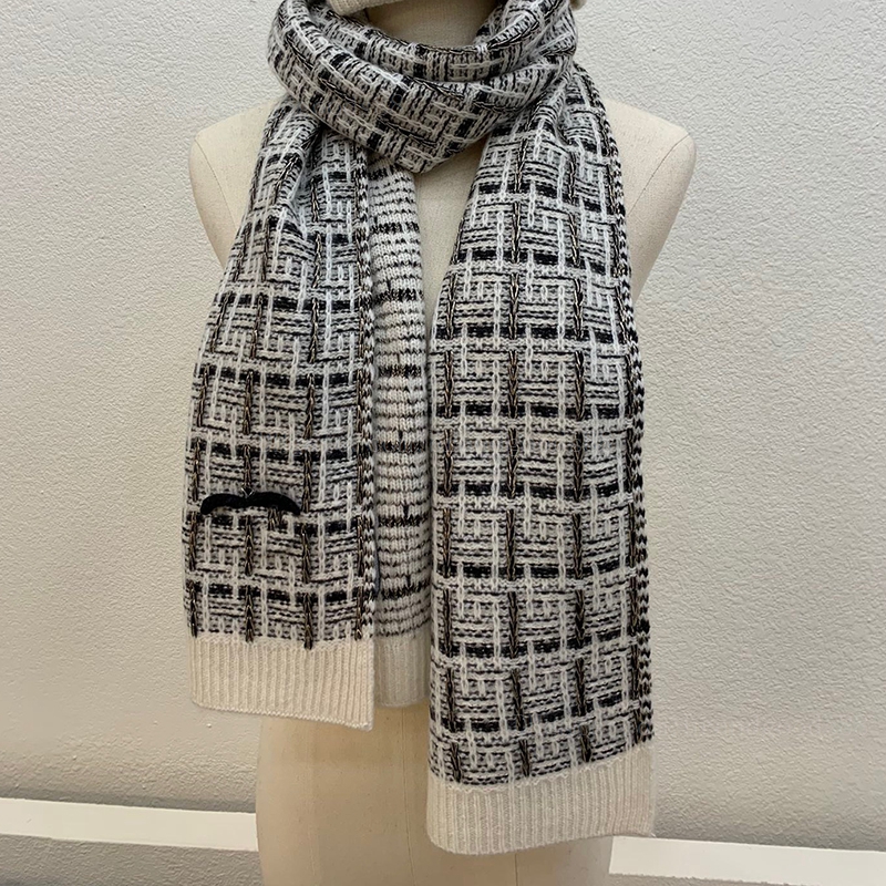 

New Style Knitted Designer scarf Hats set For Women Classic warm Wholesale Stole Fashion luxury scarves soft Cashmere Jacquard Autumn Winter Diamond Shawl Gloves