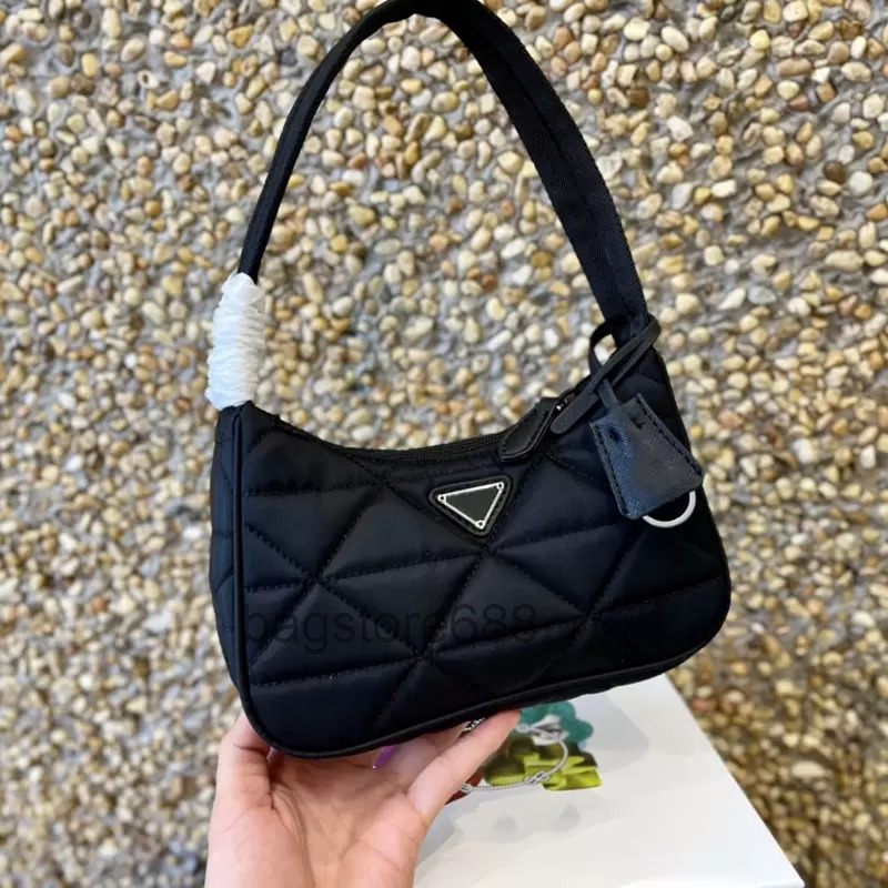 

Women Black Nylon bag Handbags Hobos Luxury Lady Shoulder Bags Purses Diamond Lattice Handbag Baguettes Triangle Small Totes Tag 5A Quality, 2(with l0g0)