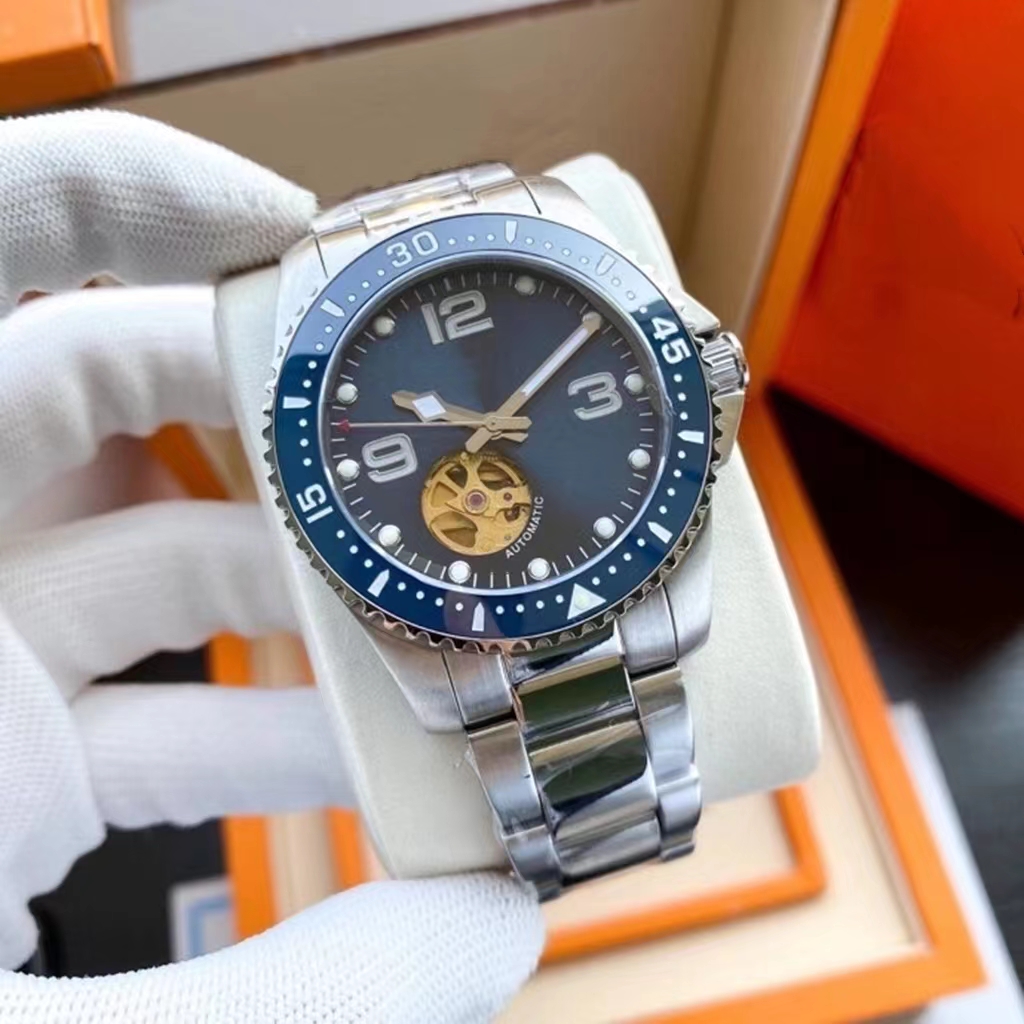 

Mechanical watch 41mm semi-skeletonized Japanese prototype 82s5 movement self-winding blue dial with super luminous sapphire mirror Concas men's diving watch, Silver