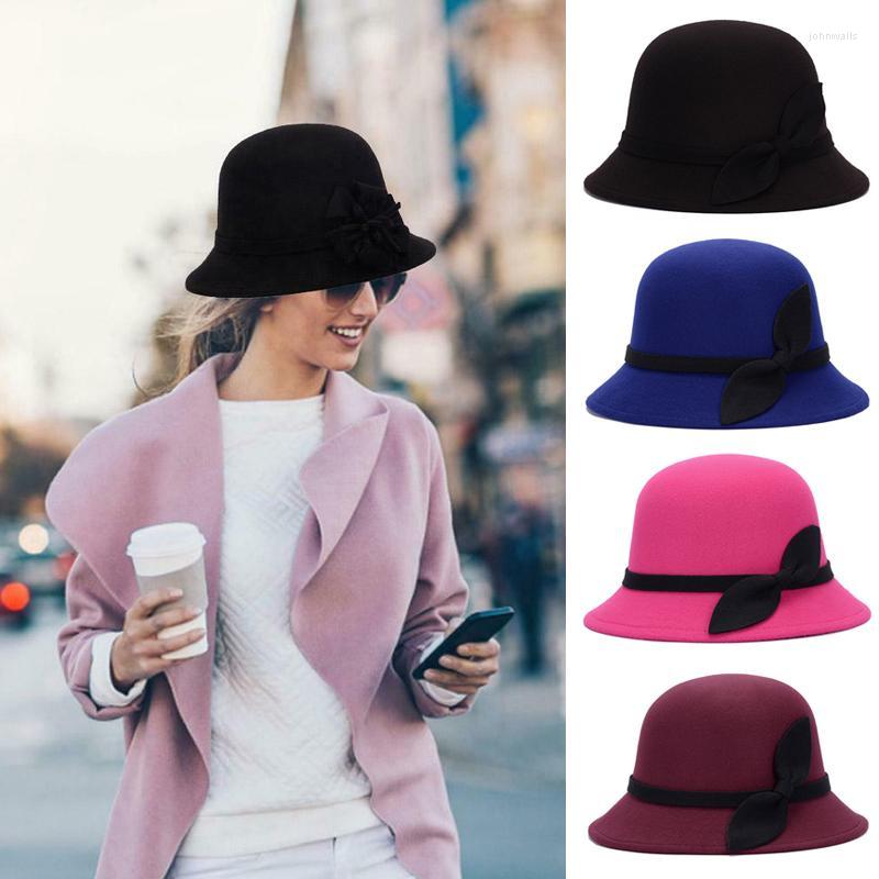 

Berets Autumn Winter Warm Wool Felt Flowers Hat Ladies Wide Brim Women Noble Elegant Girls Fashion Party Cap DecorationBerets, 02