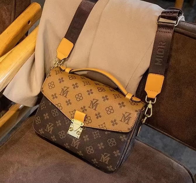 2022 Top Designers Sacs d'épalsine Femme sac à main
