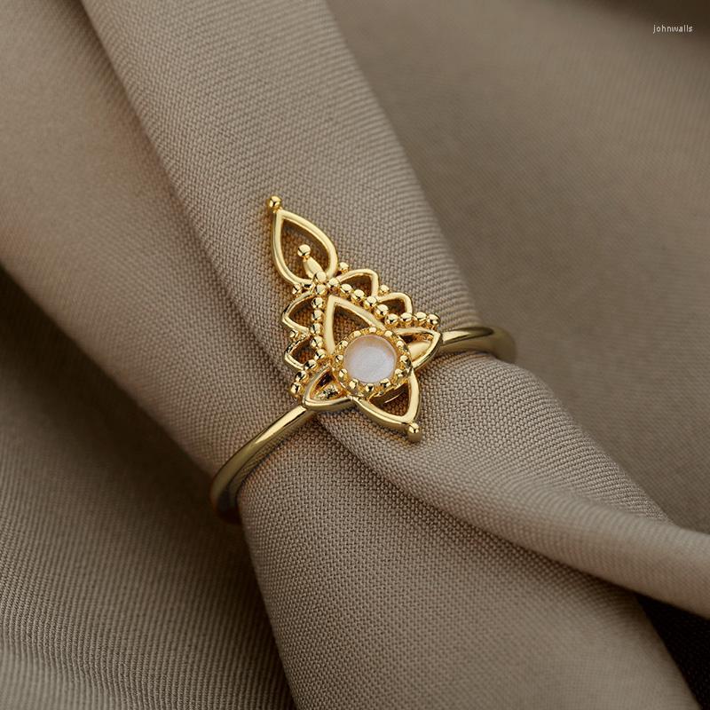 

Cluster Rings Vintage Opal Crown For Women Stainless Steel Wedding Party Accessories Friends Fashion Jewelry GiftsCluster
