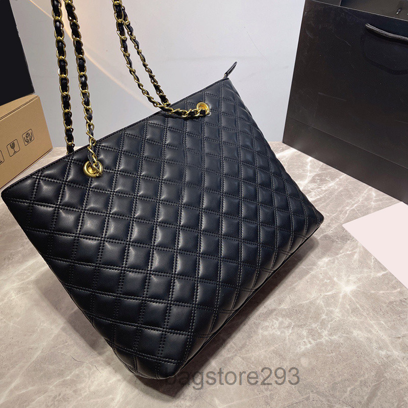 

Ssw France Womens Vinatge Jumbo Classical Quilted Bags Aged Gold Metal Hardware Matelasse Chain Shoulder Handbags Luxury Designer Large Capacity Totes CM 2022, Black