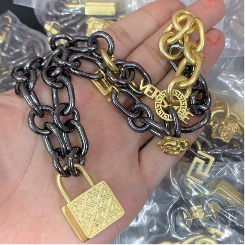 

Punk Link Black gold matching Cool Thick Link Chain Bangle Medusa Head Portrait Bracelet edge-set diamonds Pendants Men Bracelets Designer Jewelry VEK07