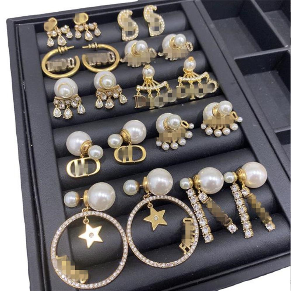 

New star Pearl Earrings Retro letters pop love pearl earrings female173t