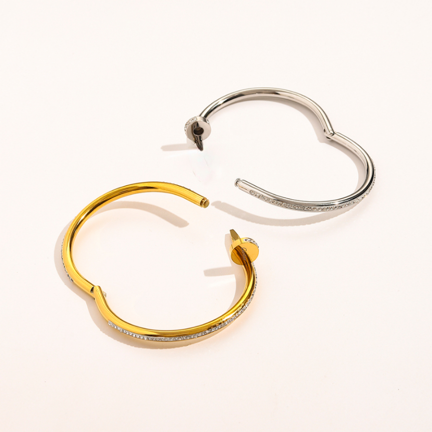 

Designers Bracelets Women Bangle Luxury Designer Letter Jewelry Crystal 18K Gold Plated Stainless steel Gift Bangles Mens Bracelet